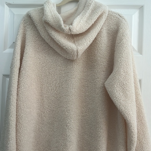 Fleece Hoody - Picture 2 of 2